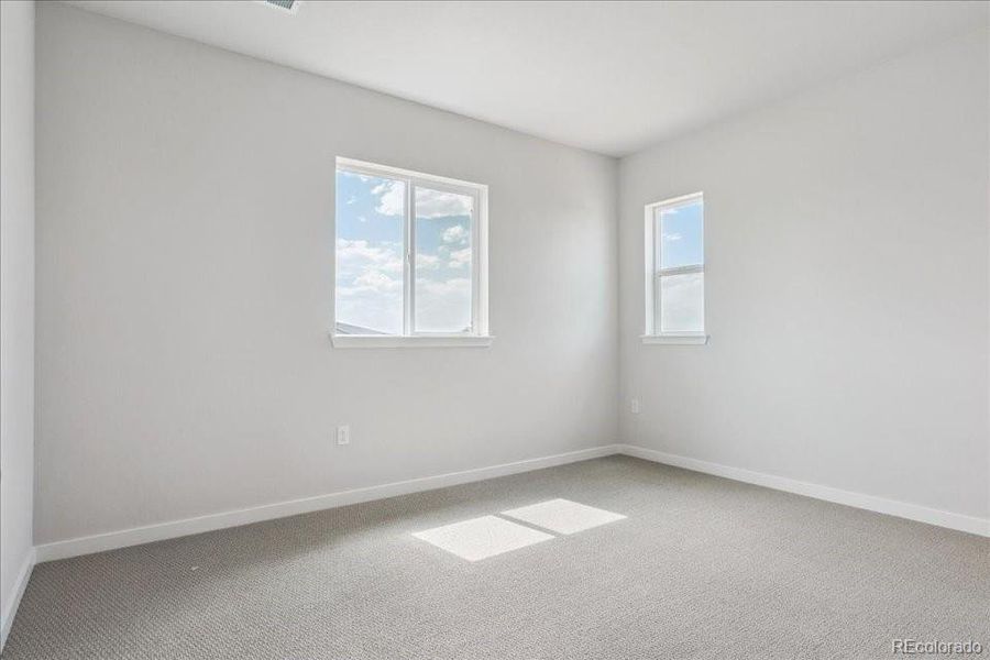 Spacious, unfurnished interior of a new home in Trails at Smoky Hill, Parker (Image 23).