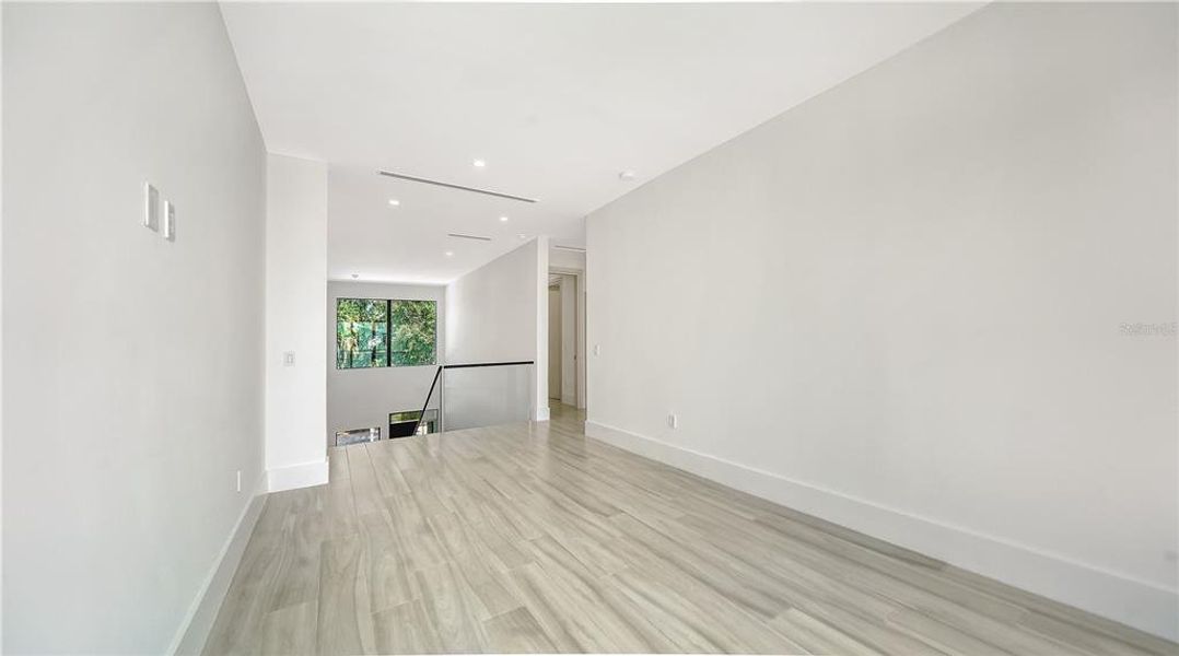 Spacious, unfurnished interior of a new home in , Sarasota (Image 33). Spacious, unfurnished interior of a new home in , Sarasota (Image 33).