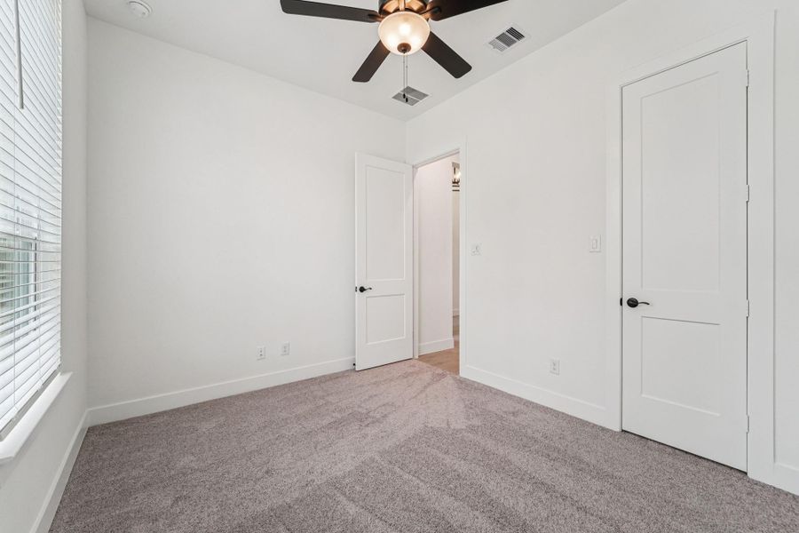 Spacious, unfurnished interior of a new home in Kresston, Montgomery (Image 36).