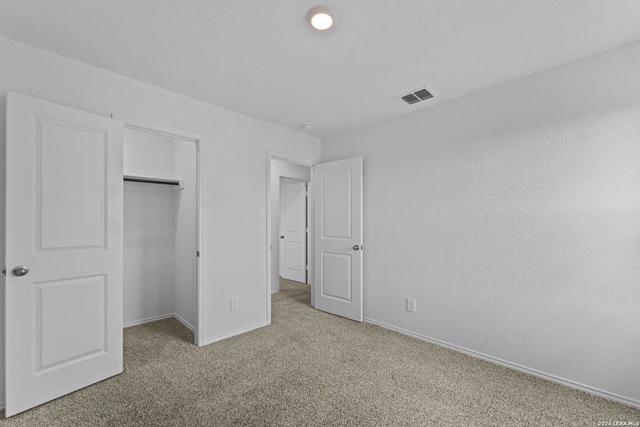 Spacious, unfurnished interior of a new home in Blue Ridge Ranch, San Antonio (Image 27). Spacious, unfurnished interior of a new home in Blue Ridge Ranch, San Antonio (Image 27).