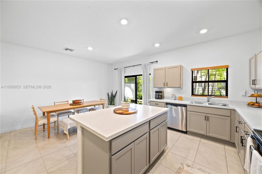 Furnished interior view inside a new home in , Pompano Beach (Image 23).