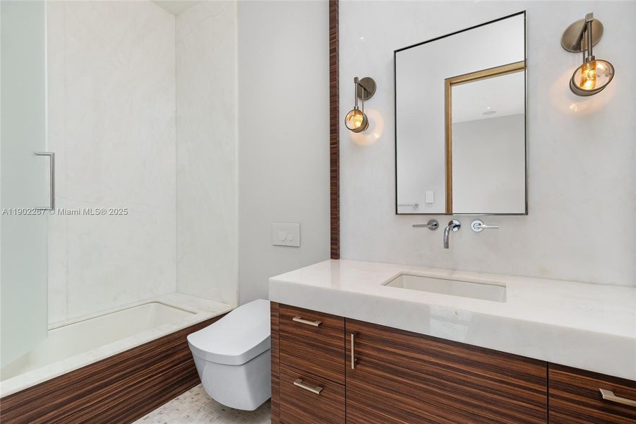 Furnished interior view inside a new home in , Fort Lauderdale (Image 12).