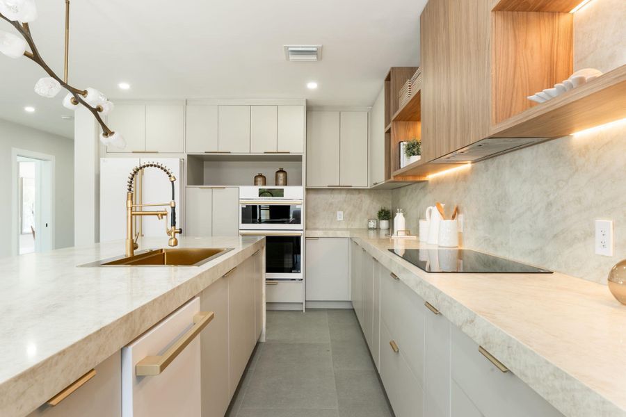 13-web-or-mls-photo-10