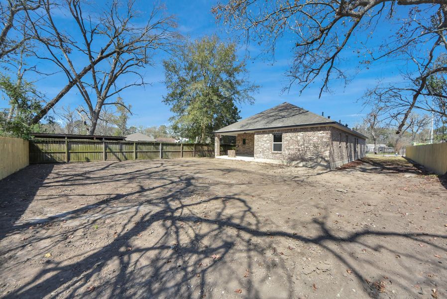 Exterior details and patio area of a home in , Houston (Image 3).