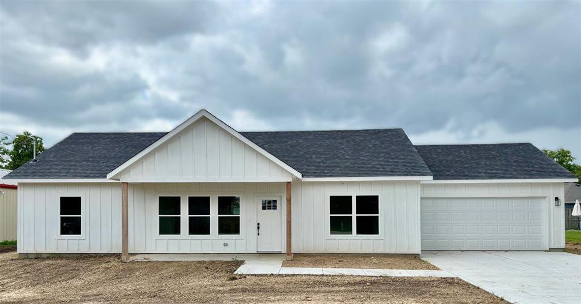 Front exterior of a new home in , Lone Oak, TX, highlighting curb appeal (Image 2).