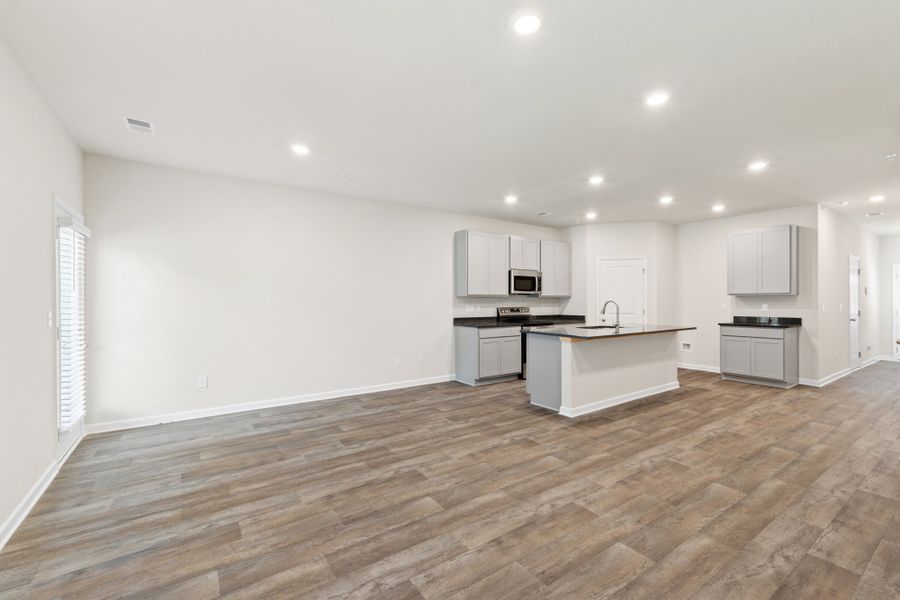 3br New Home in Palmetto, GA.  - Slide 7