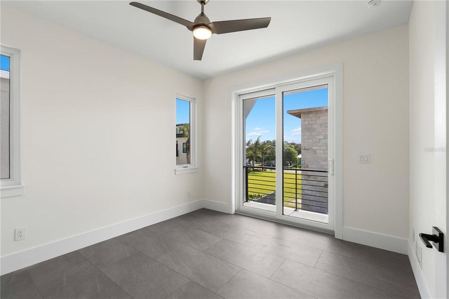 Spacious, unfurnished interior of a new home in , New Smyrna Beach (Image 93).