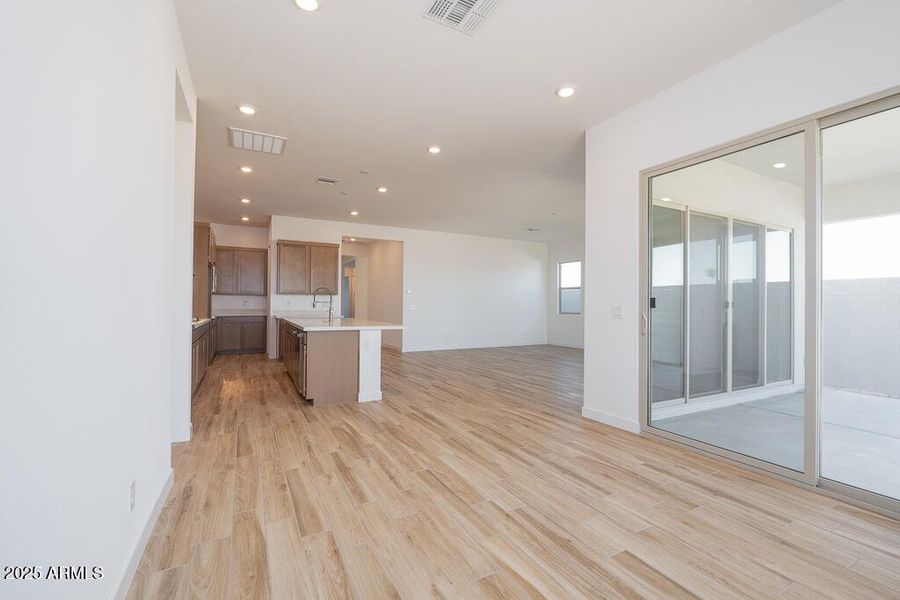 Tri Pointe Homes - Soleo 323 - Dining - Tri Pointe Homes - Soleo 323 - Dining -