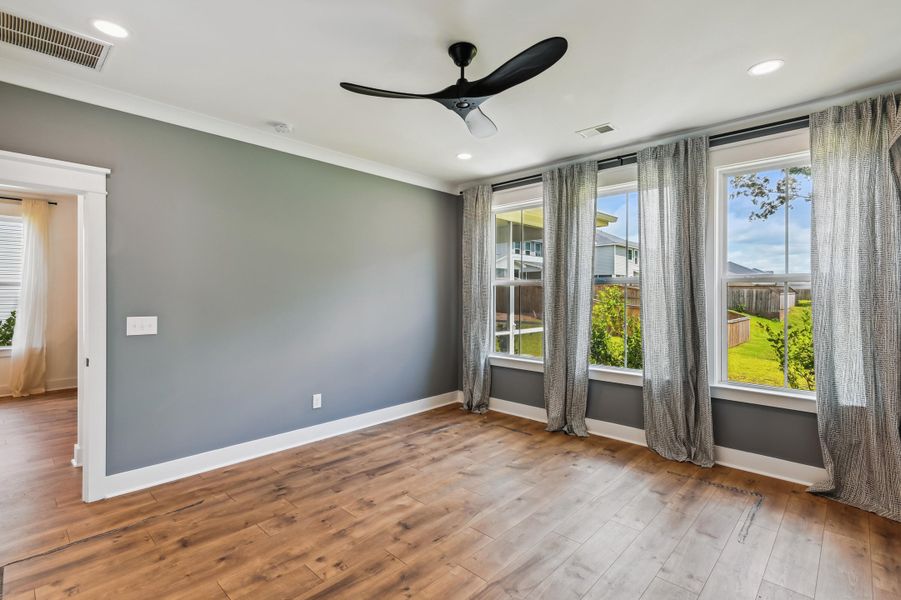 Image 30 of a home in Windsor Crossing.