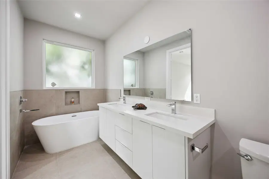 Furnished interior view inside a new home in , Houston (Image 5).