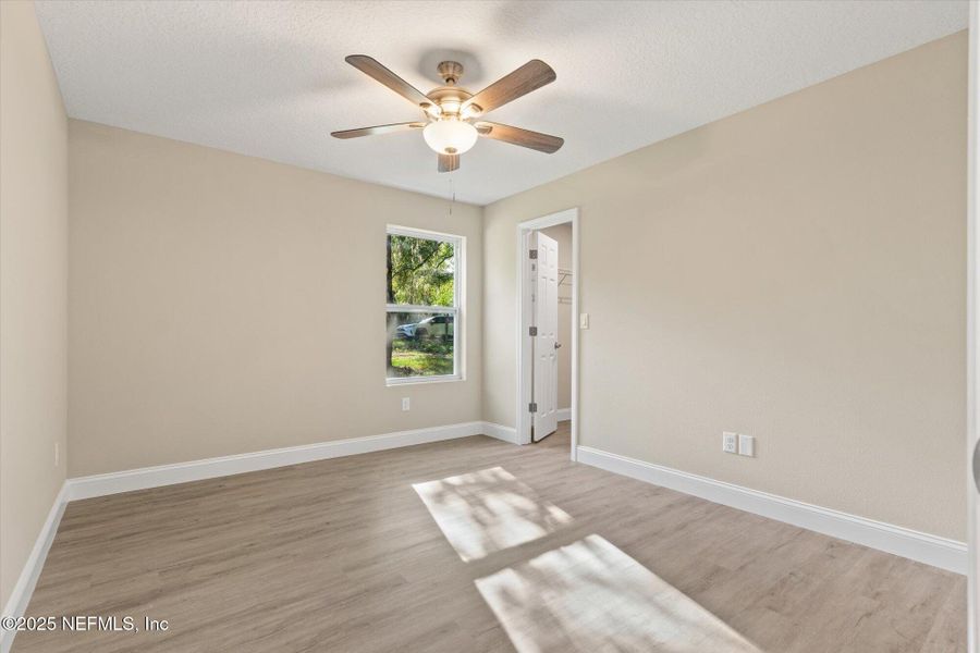 Spacious, unfurnished interior of a new home in , Interlachen (Image 29).