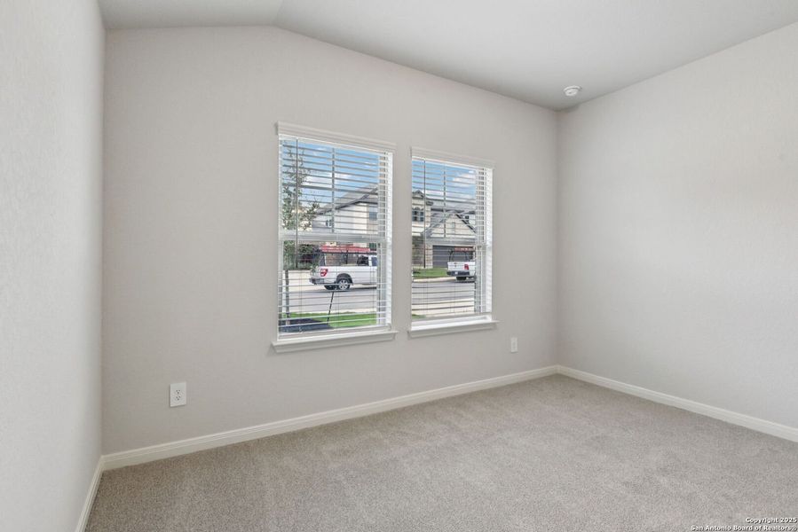Spacious, unfurnished interior of a new home in Fox Falls, Boerne (Image 20).