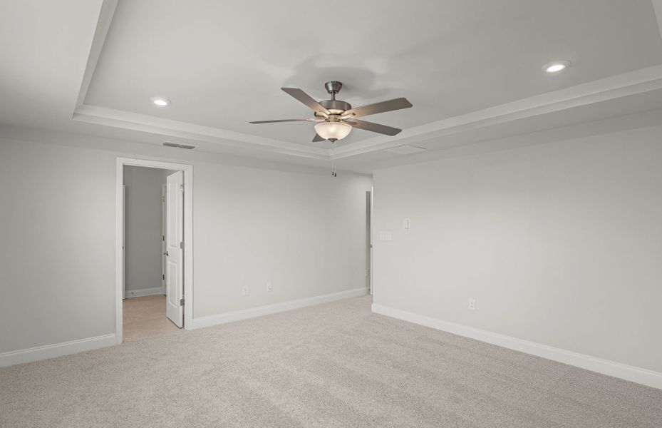 Spacious, unfurnished interior of a new home in Berkeley Mill, Cumming (Image 28).