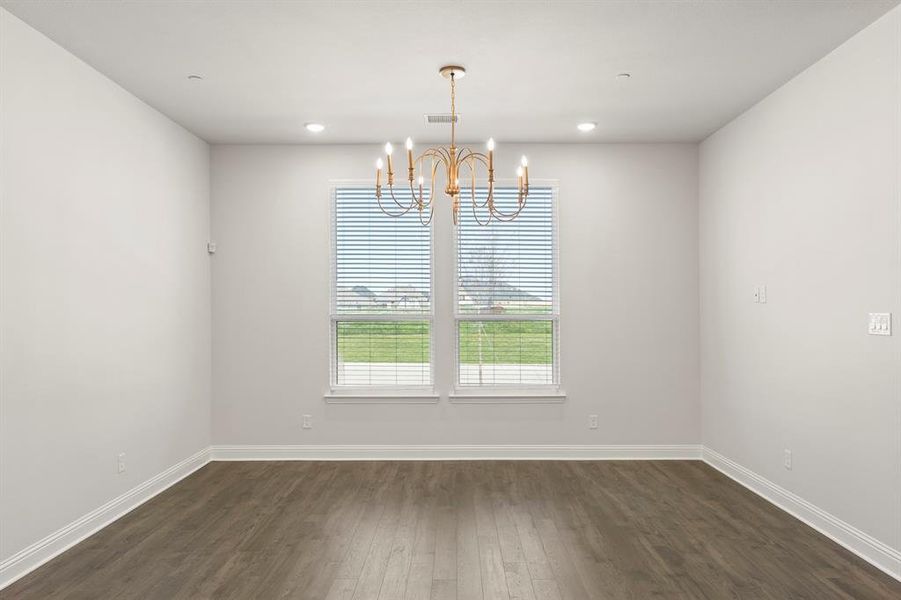 05. 3912 Keya - Family