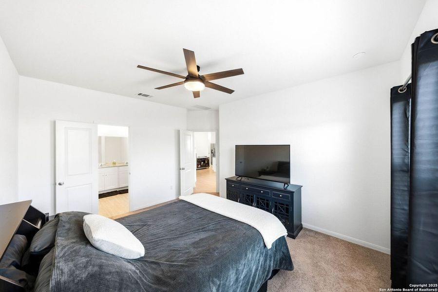 Furnished interior view inside a new home in , Bulverde (Image 15). Furnished interior view inside a new home in , Bulverde (Image 15).