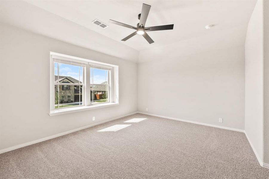 Spacious, unfurnished interior of a new home in The Grove, Midlothian (Image 29).