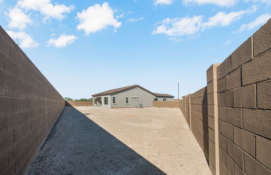 Exterior details and patio area of a home in Sun City Anthem at Merrill Ranch, Florence (Image 3).