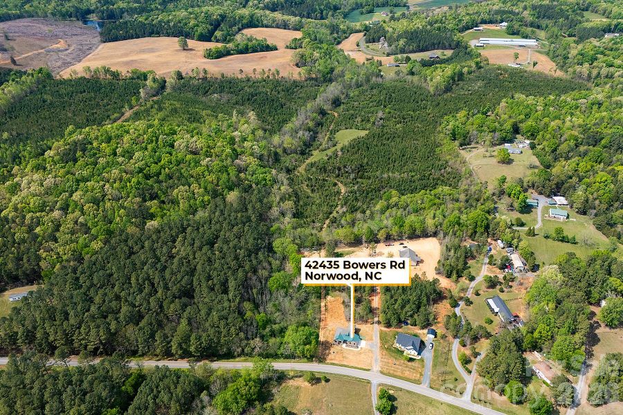 Image 34 of a home in .