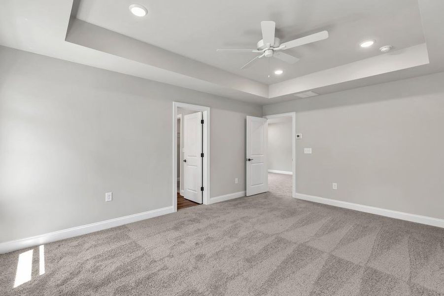 Spacious, unfurnished interior of a new home in , Lawrenceville (Image 26).