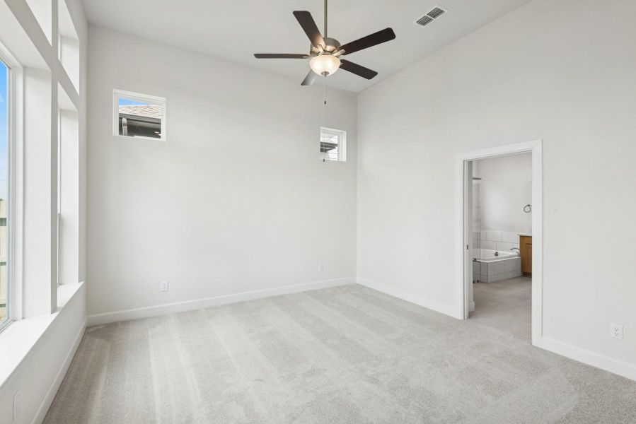 Spacious, unfurnished interior of a new home in Pomona 45' Homesites, Manvel (Image 28).