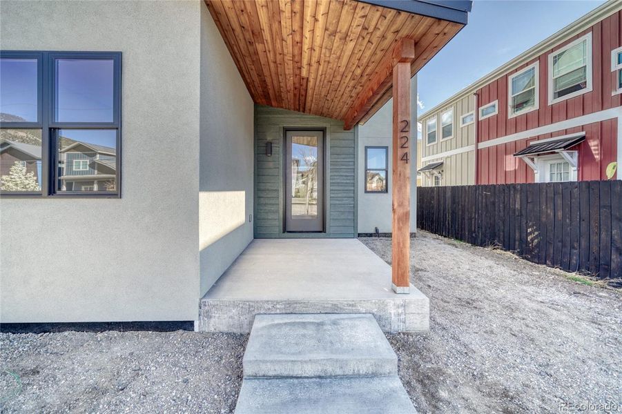 Front Entrance / Cedar Accents