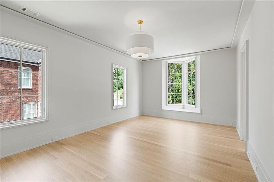 Spacious, unfurnished interior of a new home in , Atlanta (Image 73). Spacious, unfurnished interior of a new home in , Atlanta (Image 73).