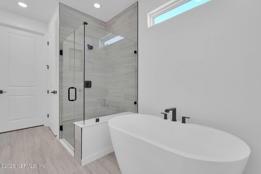 Furnished interior view inside a new home in Del Webb Saint Johns, St. Johns (Image 4).