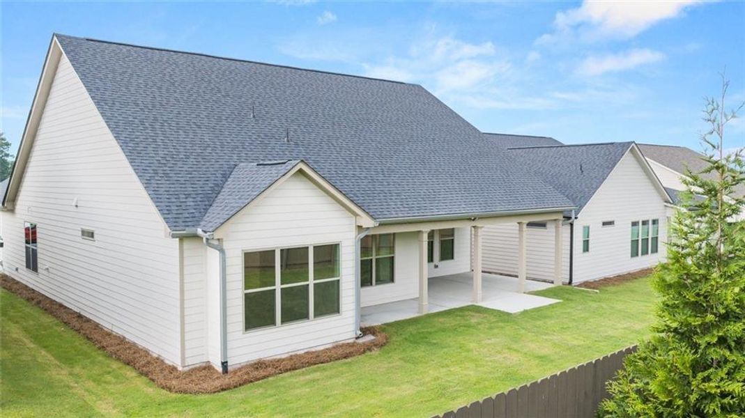 Exterior details and patio area of a home in Soleil Summit Chase, Snellville (Image 33).