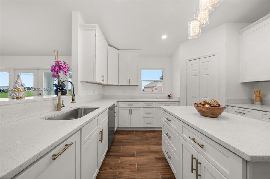 Furnished interior view inside a new home in , Sebring (Image 9).