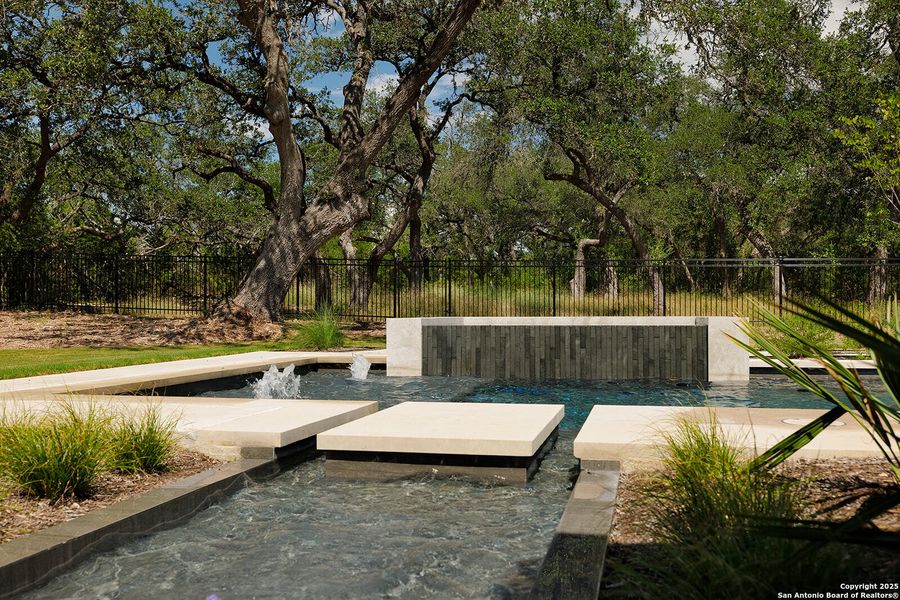 Image 42 of a home in .