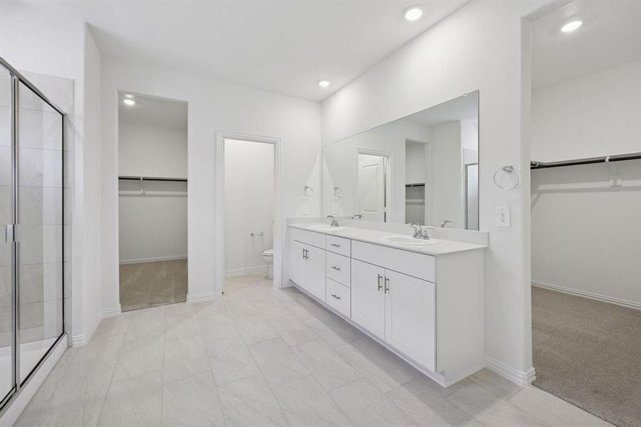 Photo is not of the actual home, but is an inspirational photo of builder’s model home and may depict options, furnishings, and/or decorator features that are not included.