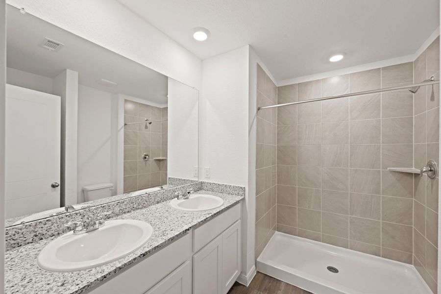 Furnished interior view inside a new home in , Conroe (Image 7).