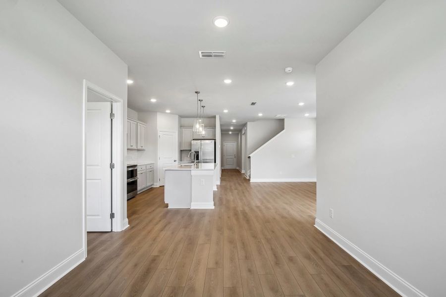 Spacious, unfurnished interior of a new home in Cades Bluff, Lebanon (Image 21).