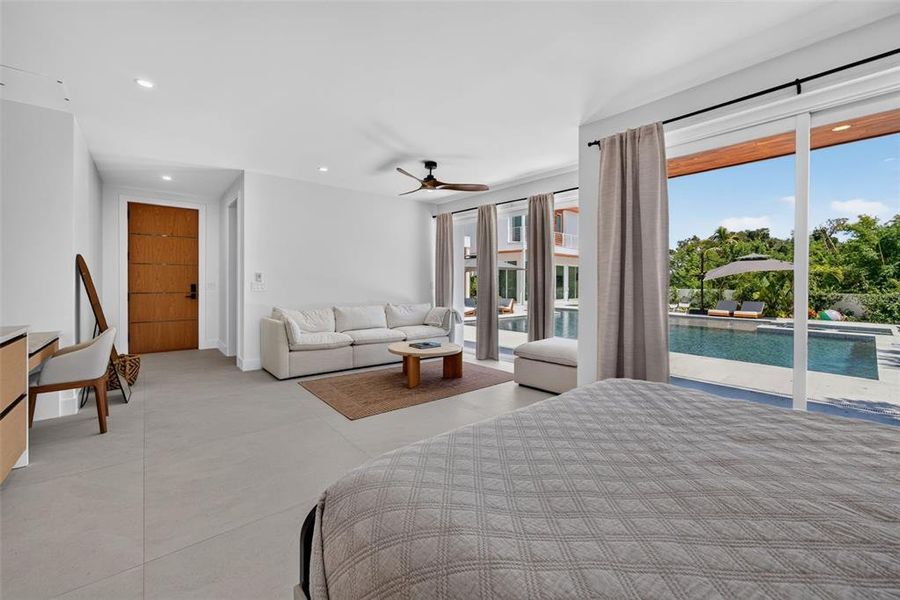 Furnished interior view inside a new home in , Sarasota (Image 53).