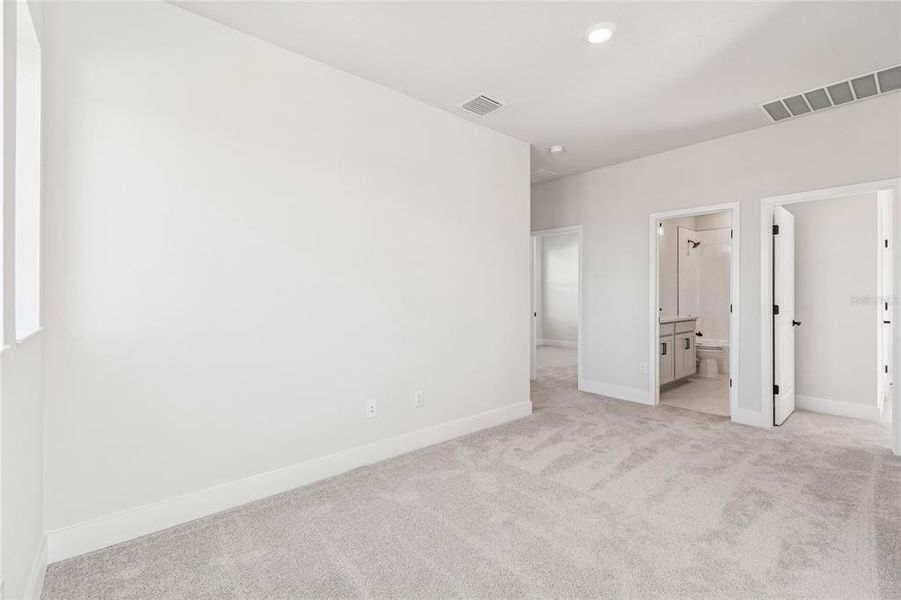 Spacious, unfurnished interior of a new home in Chapel Crossings - Garden Series, Wesley Chapel (Image 26). Spacious, unfurnished interior of a new home in Chapel Crossings - Garden Series, Wesley Chapel (Image 26).