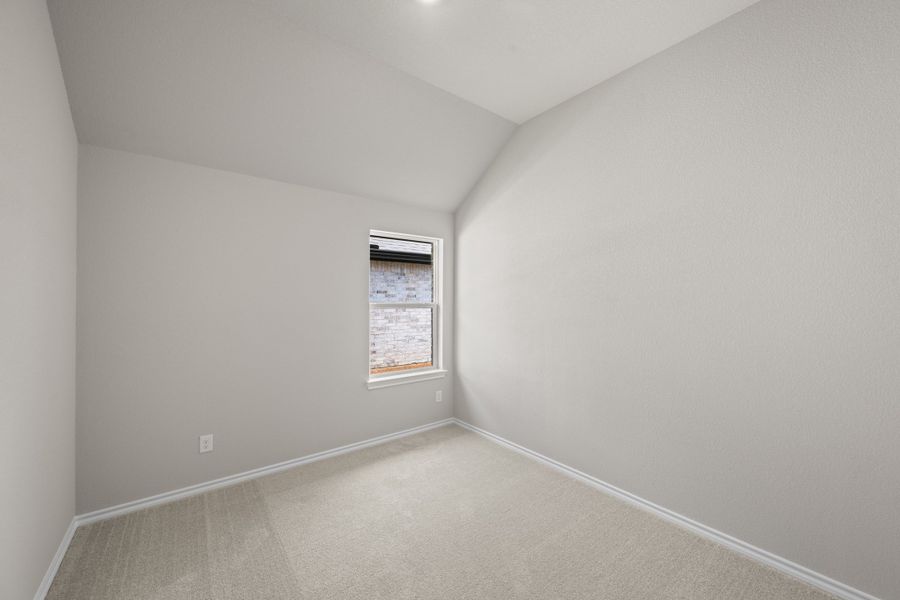 Spacious, unfurnished interior of a new home in El Dorado, Granbury (Image 23).