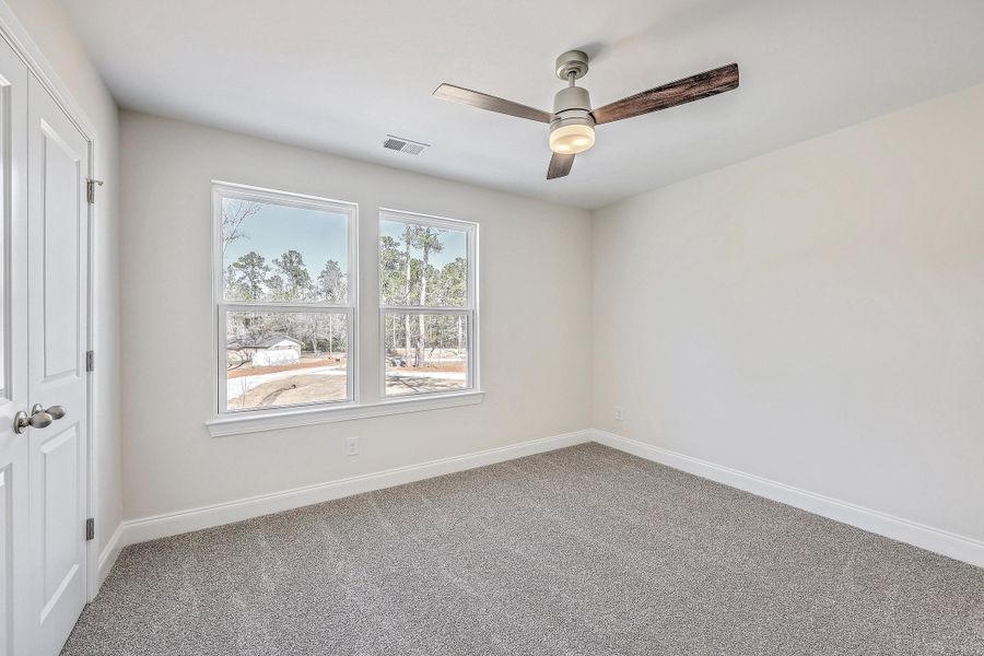 Spacious, unfurnished interior of a new home in , Summerville (Image 26).