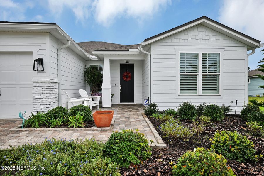 Exterior details and patio area of a home in , Jacksonville (Image 22). Exterior details and patio area of a home in , Jacksonville (Image 22).