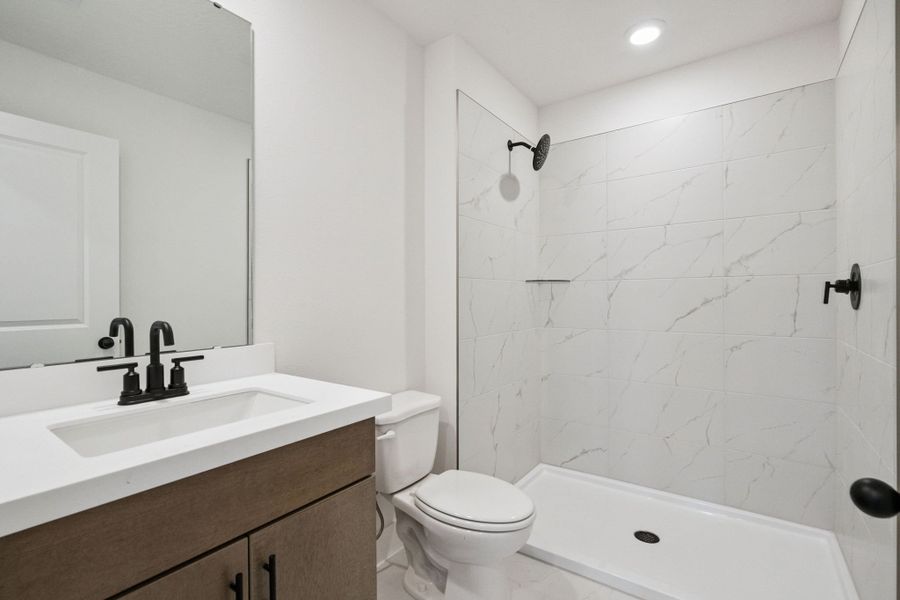Full Bathroom 1 Full Bathroom 1