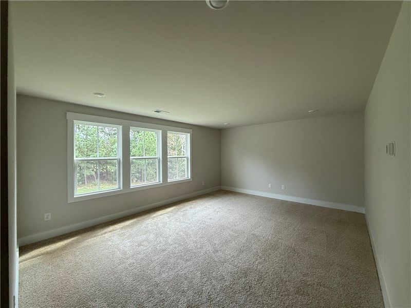 Spacious, unfurnished interior of a new home in Walker's Pointe, Anderson (Image 18).