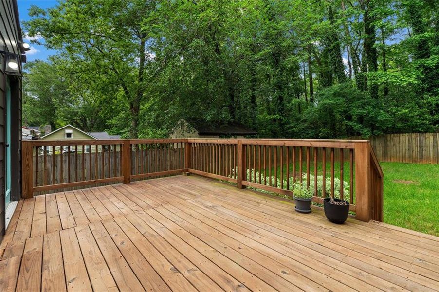 Exterior details and patio area of a home in , Decatur (Image 3).