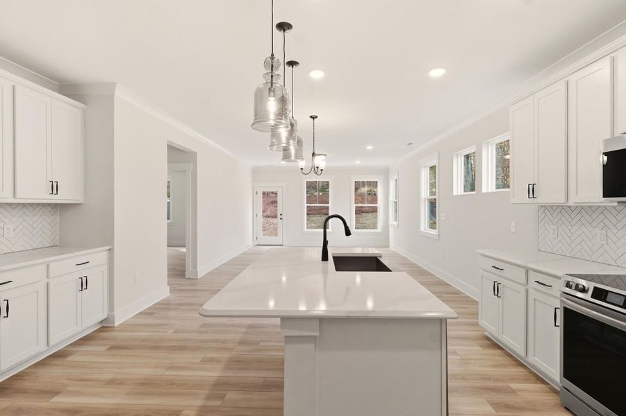 Furnished interior view inside a new home in Harbor Crossing, Greensboro (Image 9).