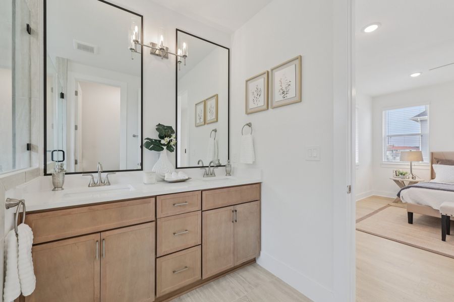 Furnished interior view inside a new home in Foxfield, Austin (Image 11).