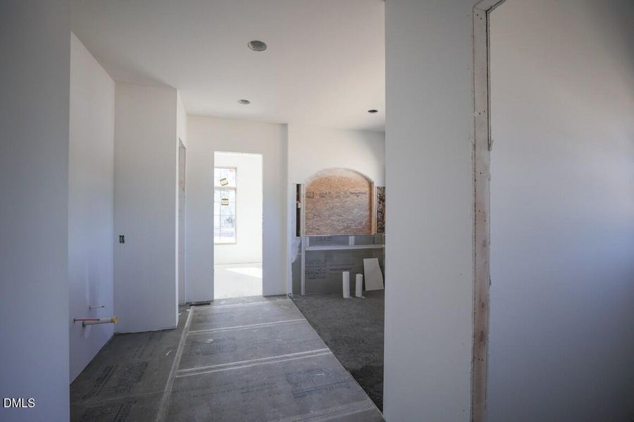 GQ6A1527 (Medium) GQ6A1527 (Medium)