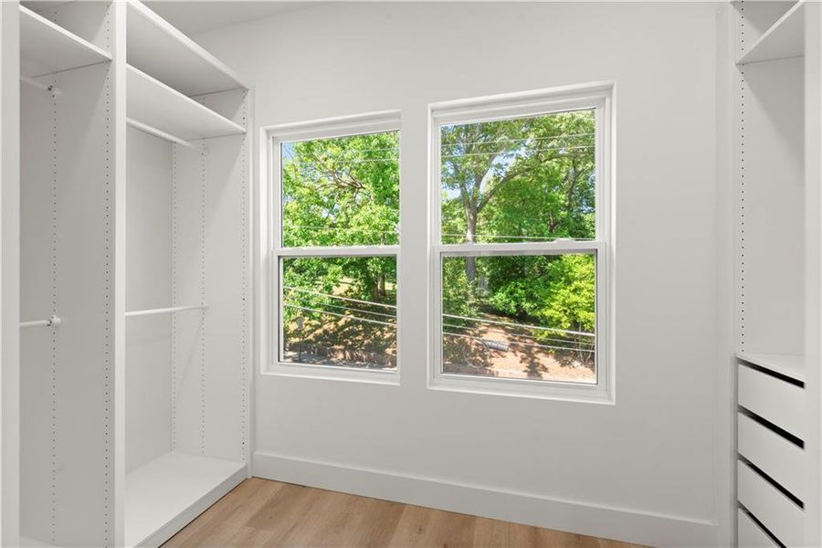 Spacious, unfurnished interior of a new home in , Atlanta (Image 42).