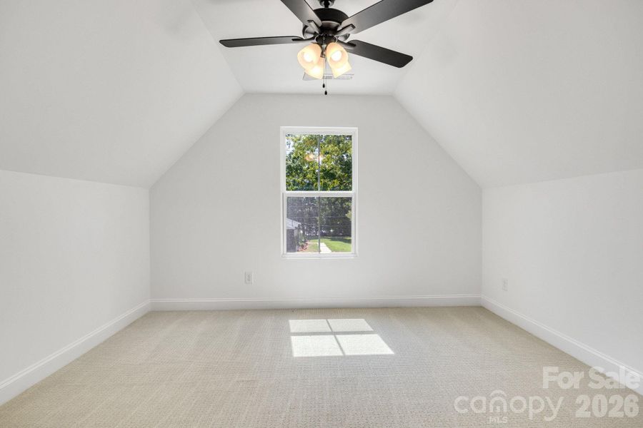 Spacious, unfurnished interior of a new home in , Harrisburg (Image 25).