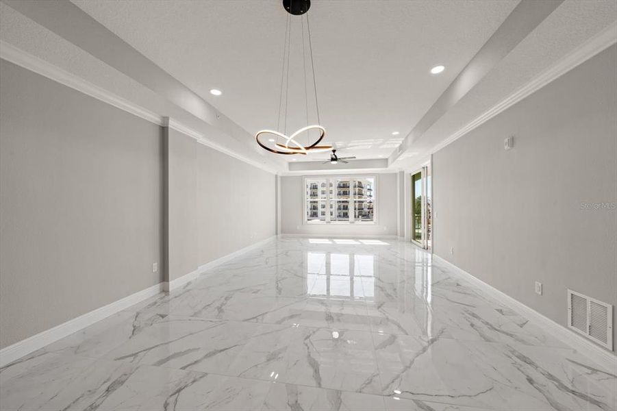 Spacious, unfurnished interior of a new home in , Clearwater (Image 24).