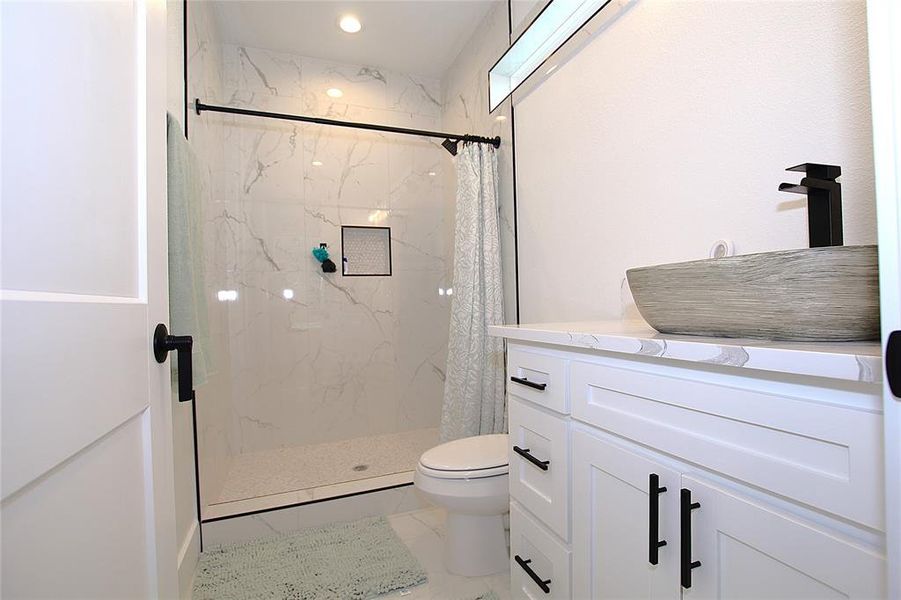 Furnished interior view inside a new home in , Corsicana (Image 8). Furnished interior view inside a new home in , Corsicana (Image 8).