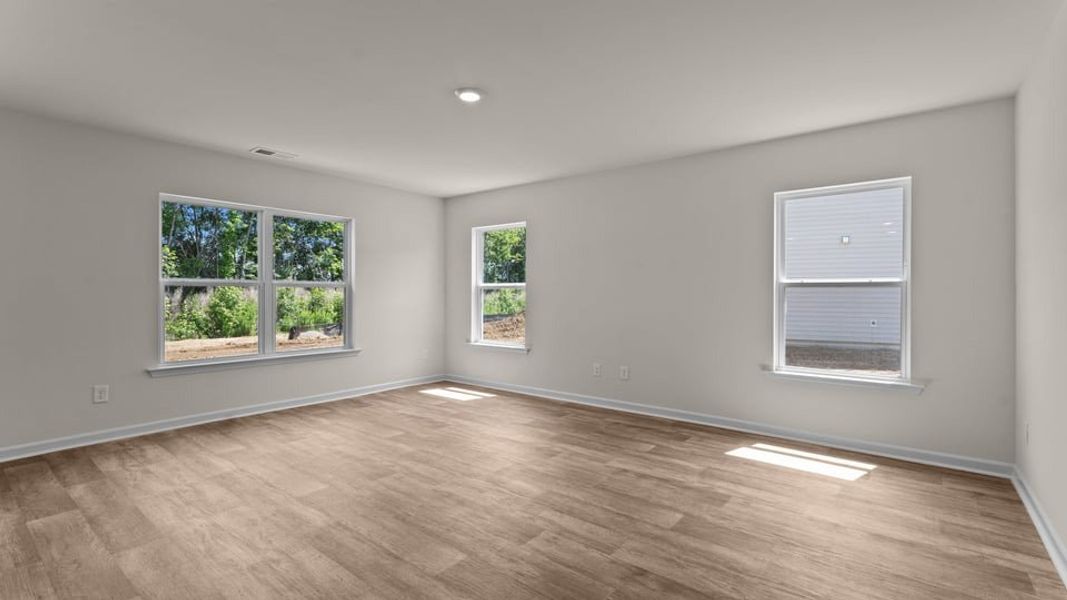 Spacious, unfurnished interior of a new home in Hobbs Farm, Ayden (Image 19).