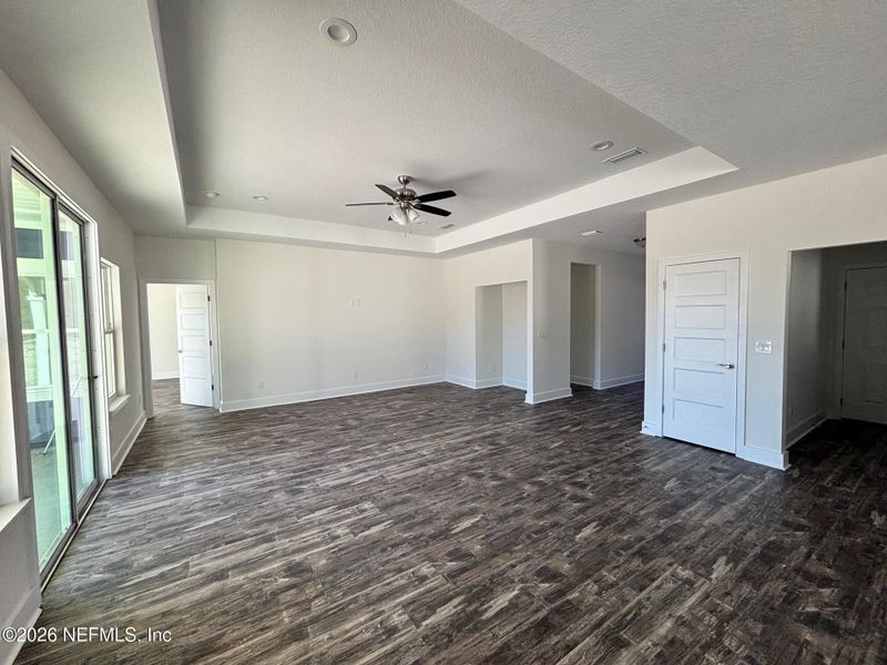 Spacious, unfurnished interior of a new home in , Melrose (Image 13).
